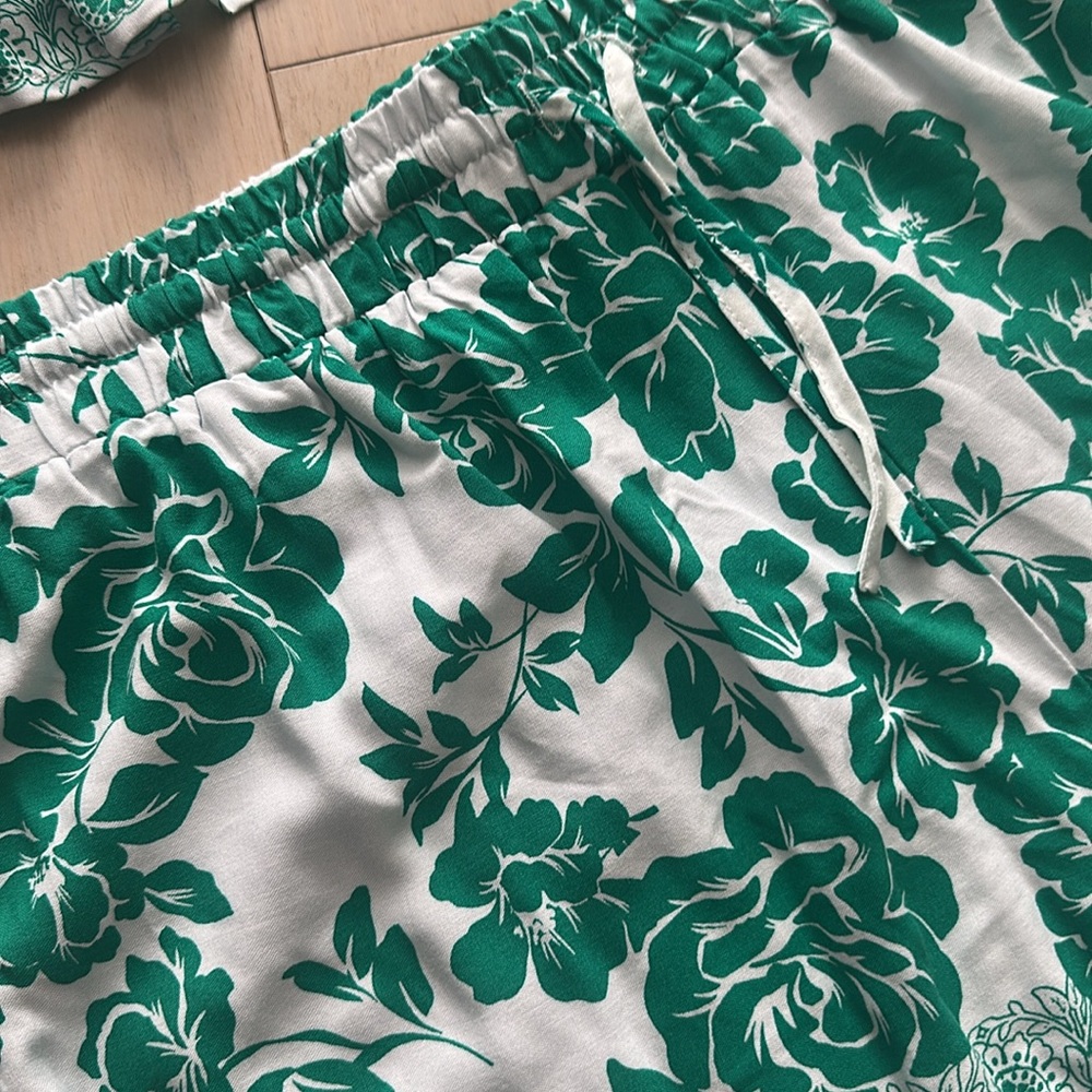 Knit Short Set - Picture 5 of 5